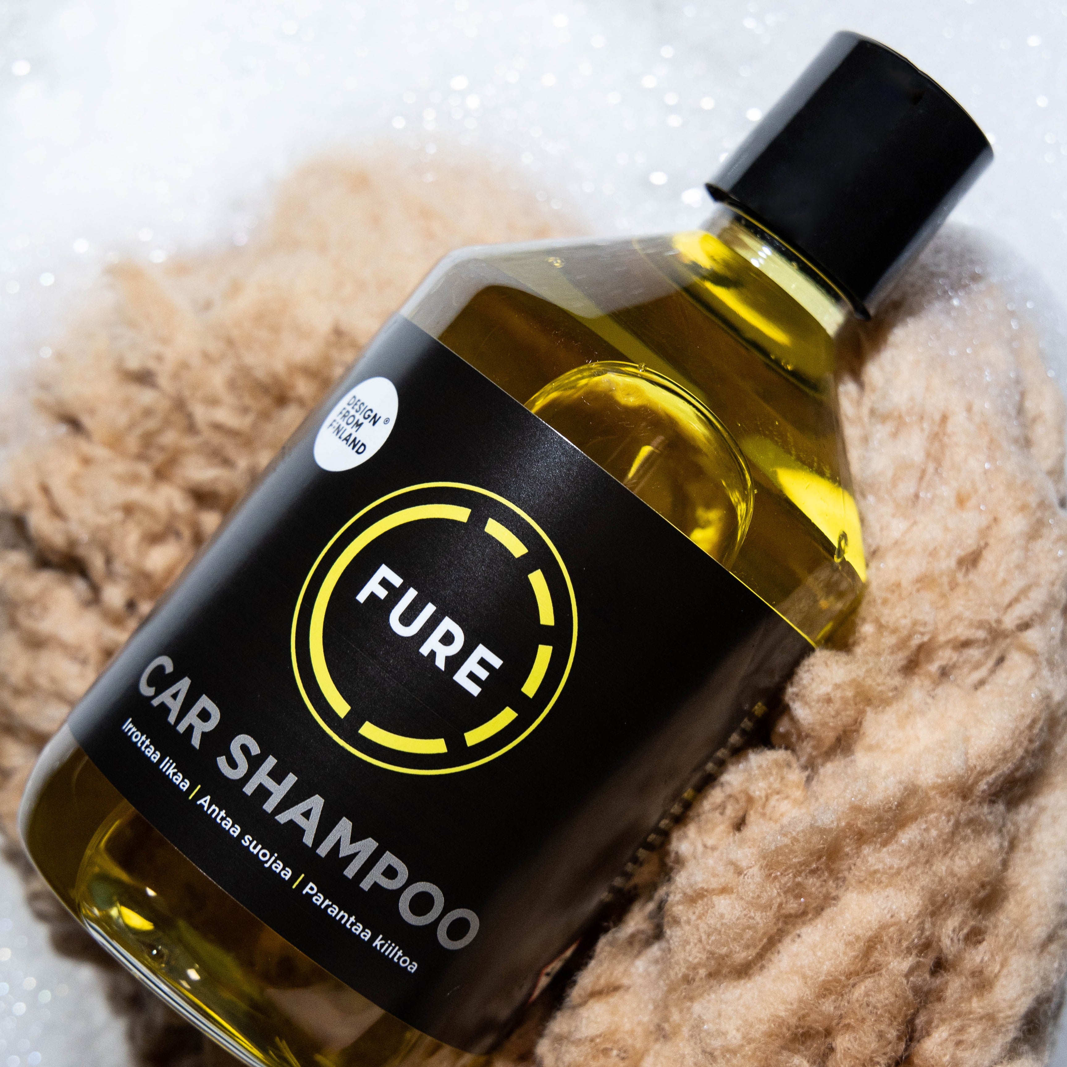 Miten valita paras autoshampoo juuri sinun autollesi?