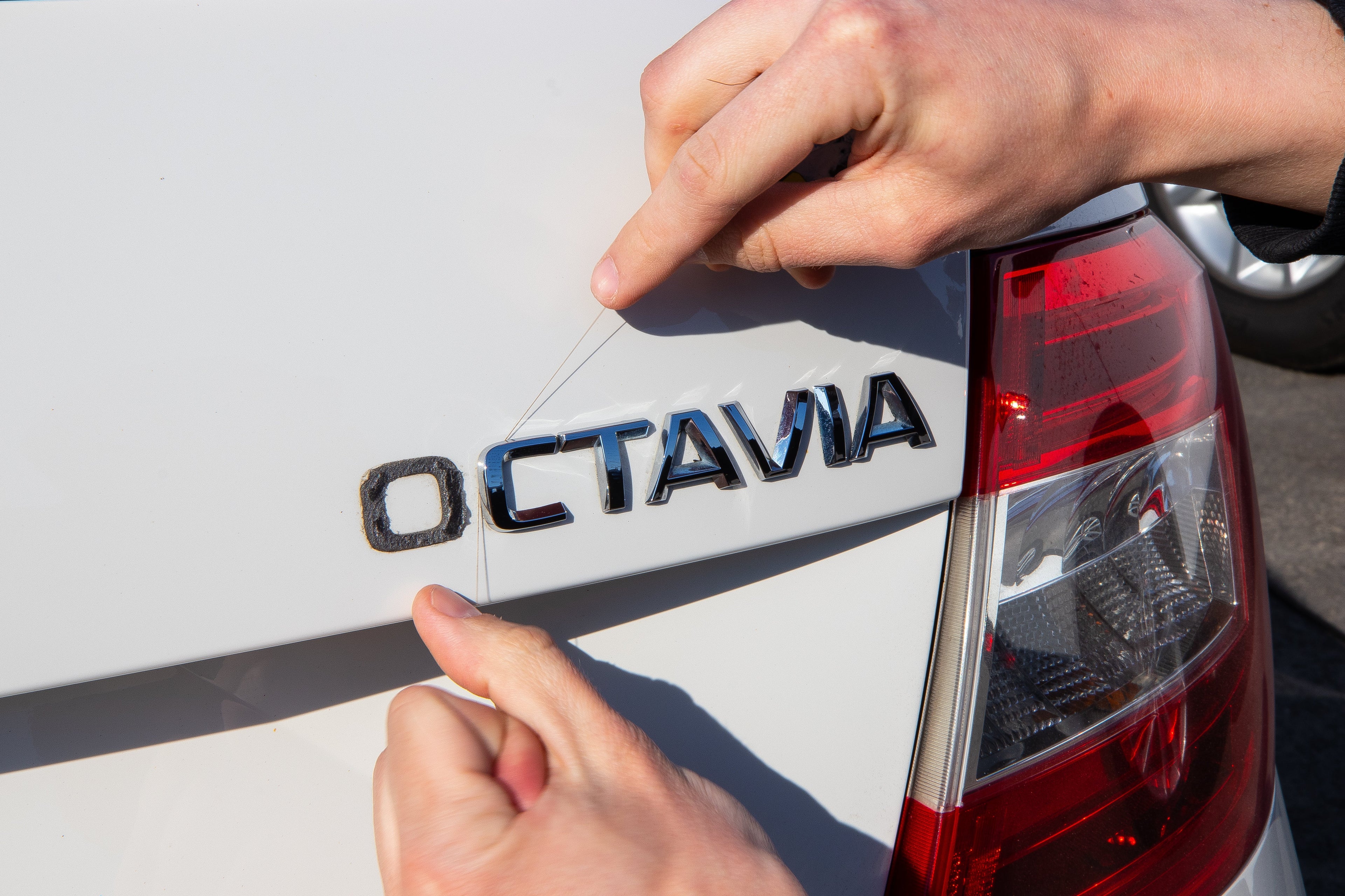 Mallimerkinnän poisto turvallisesti - Fure - Autonhoitotuotteet