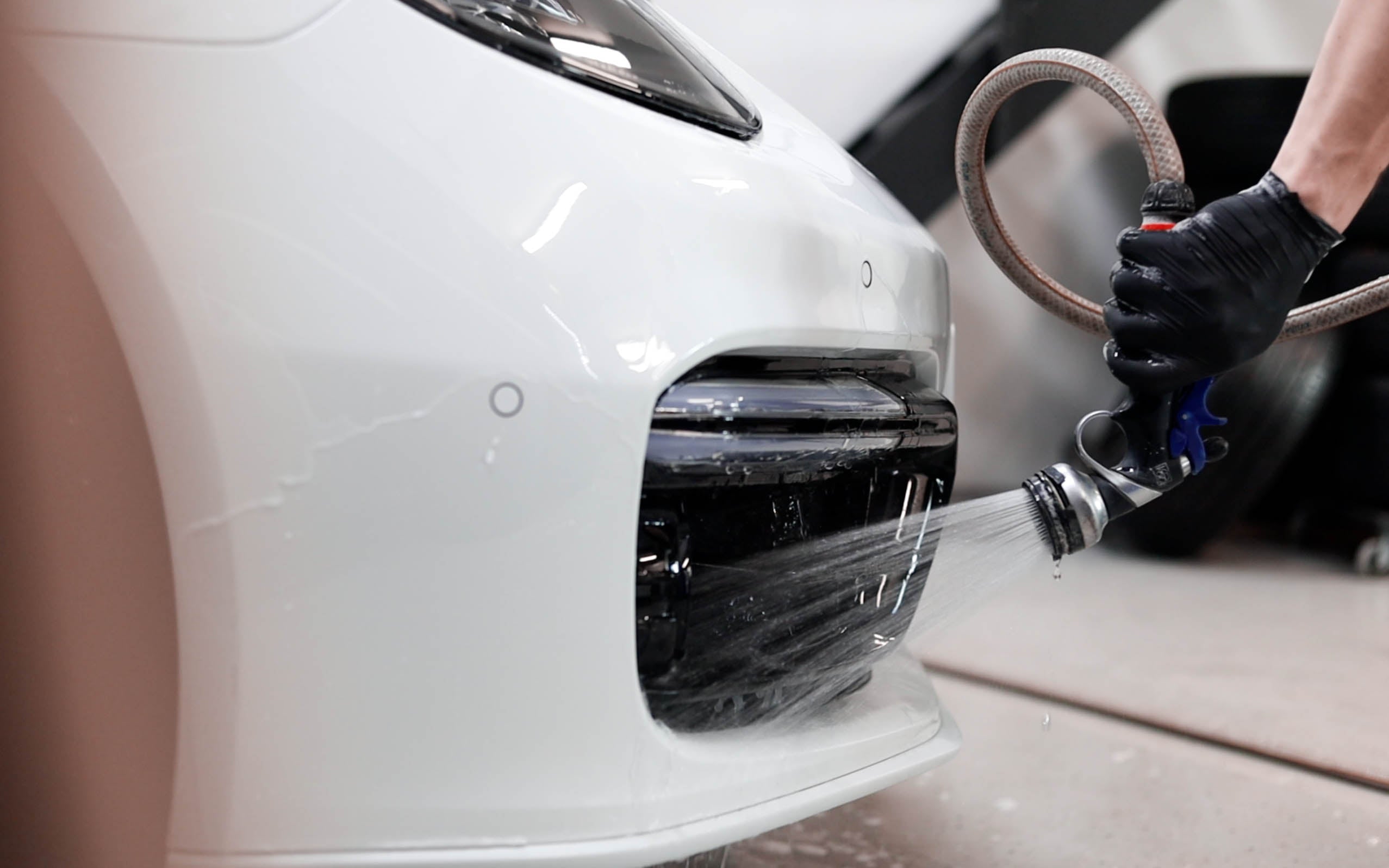 Vinkkejä ekologiseen autonpesuun - Fure - Autonhoitotuotteet